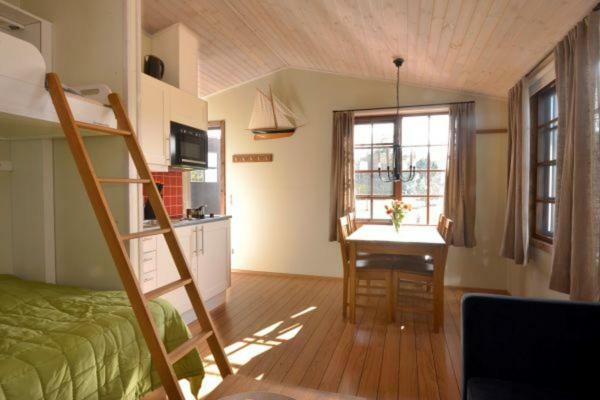 Bjorkhaga By Hotel Klintehamn Bagian luar foto